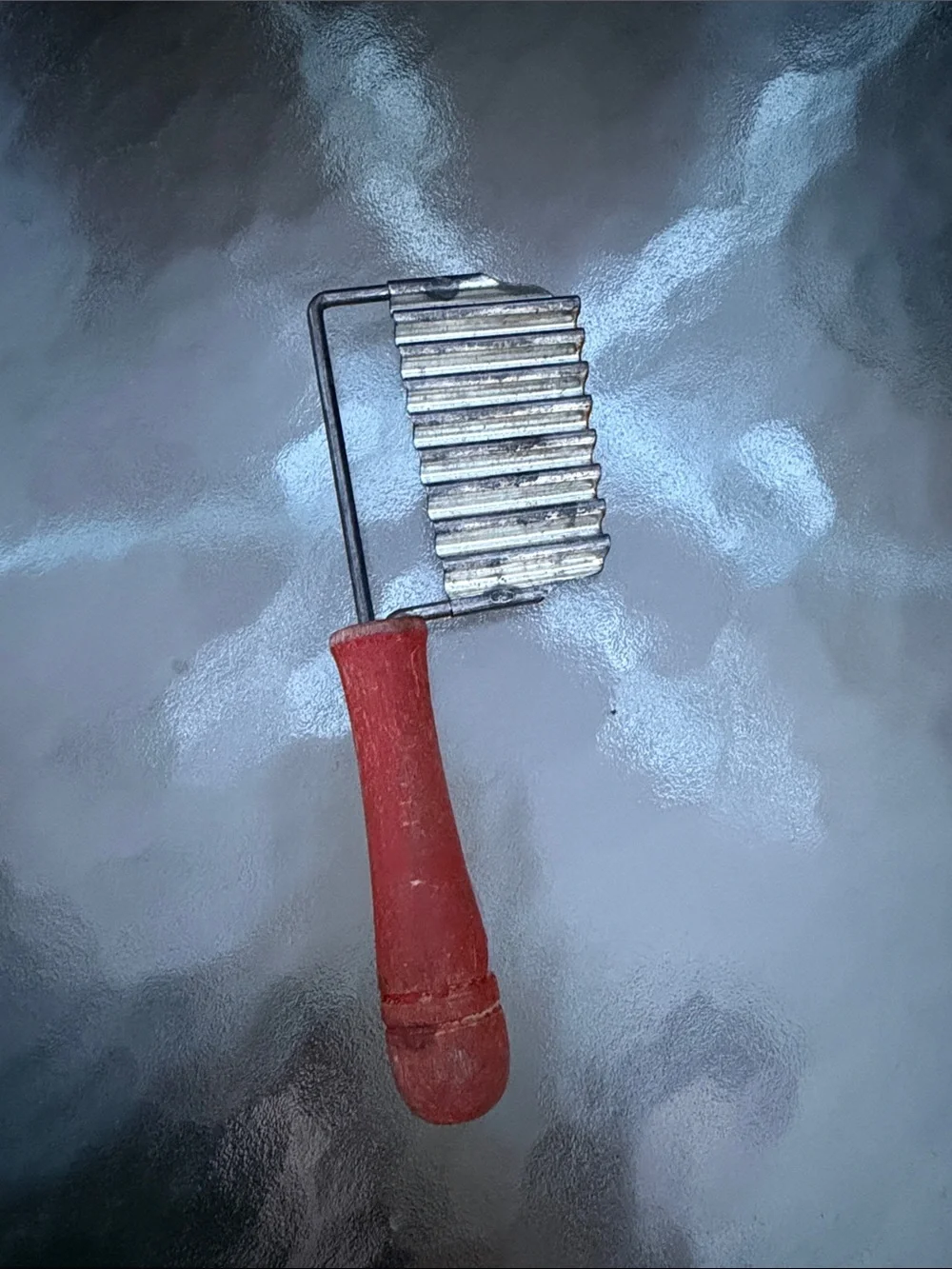 Vintage Crinkle Cutter with Red Handle